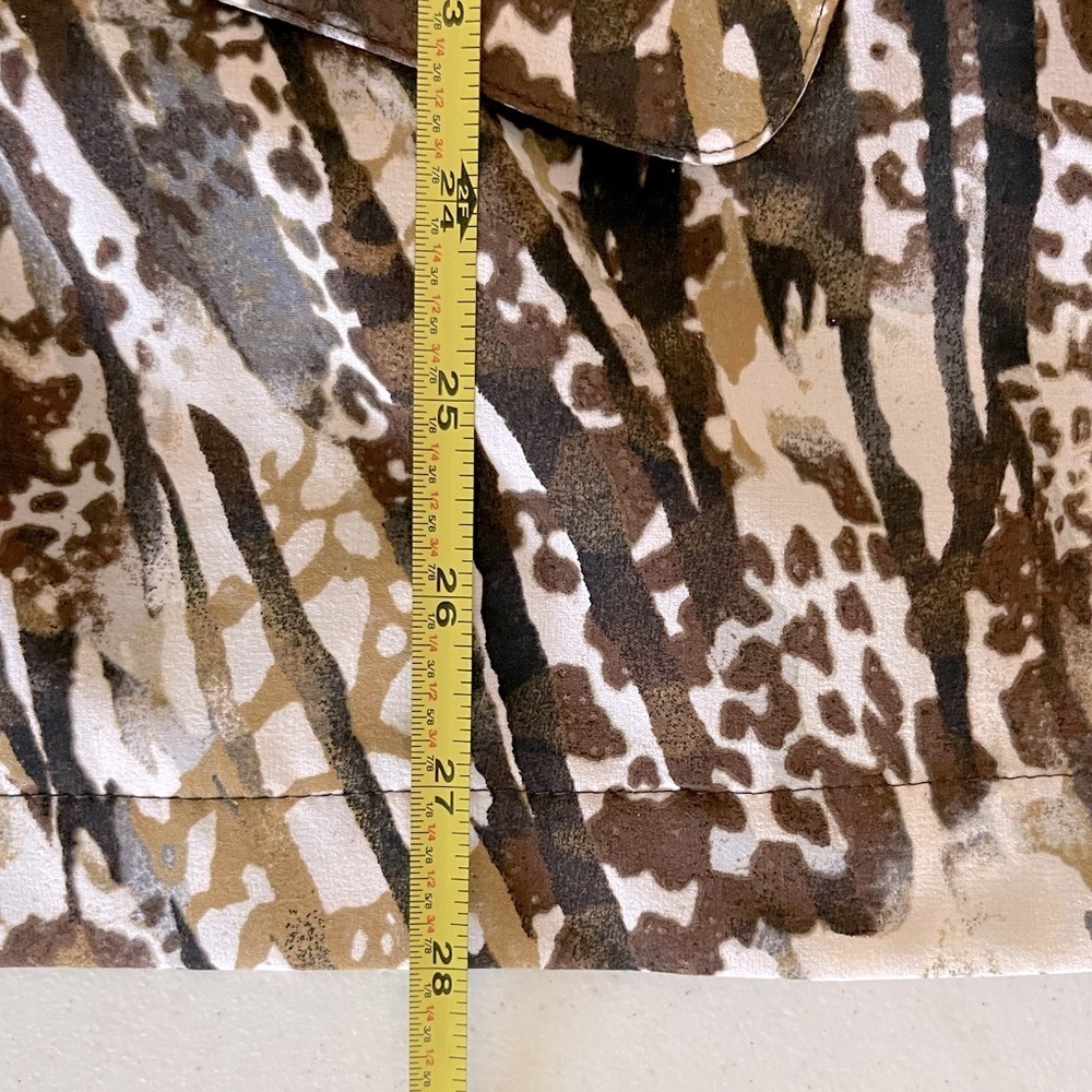 Chicos Zenergy Lightweight Animal Print Hooded Windbreaker Jacket Size 2 (12/14) - Picture 5 of 6